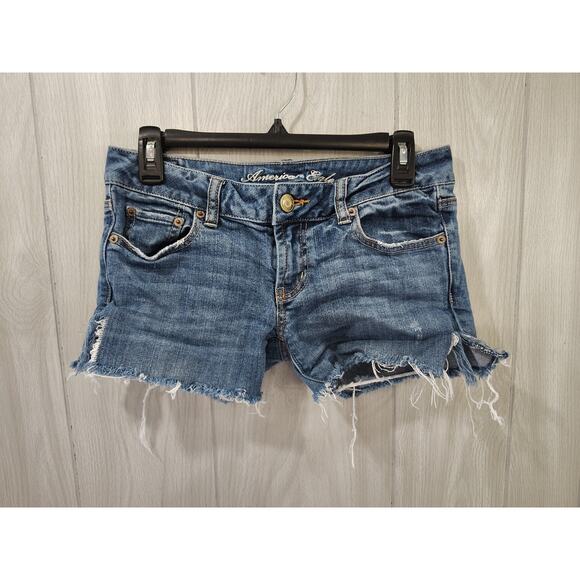 Women's American Eagle Favorite Boyfriend Cutoff Short Shorts Daisy Dukes Size 4 - Picture 1 of 9